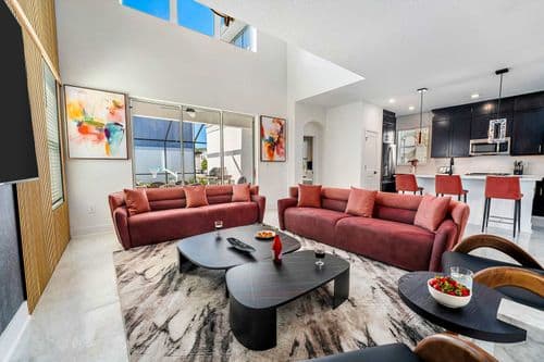 Superb Villa - Image 1