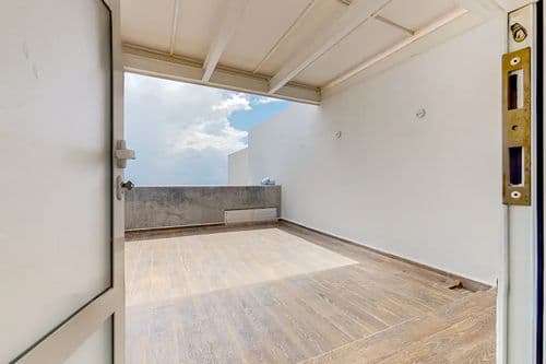 Blue House 305 - Image 22