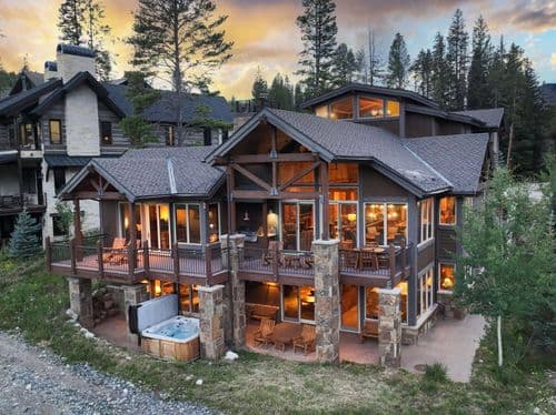 Lumber Jack Lodge - Image 1
