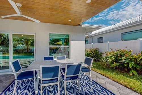 Yellow Door Beach Cottage - Image 21
