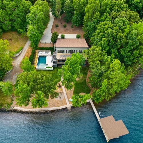 Lake Norman Getaway - Image 1