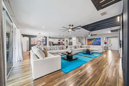 Gallery House - Image 1