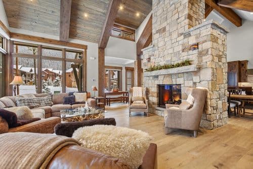 Timberline Lodge - Image 2
