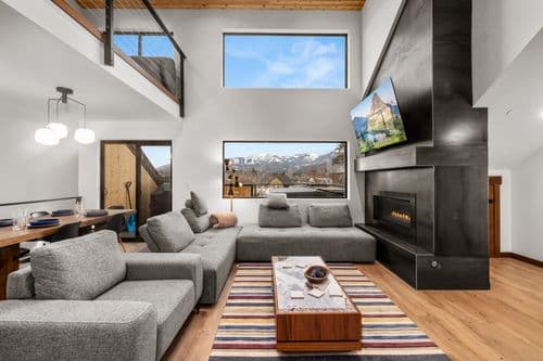 Cloud Nine East - Image 1