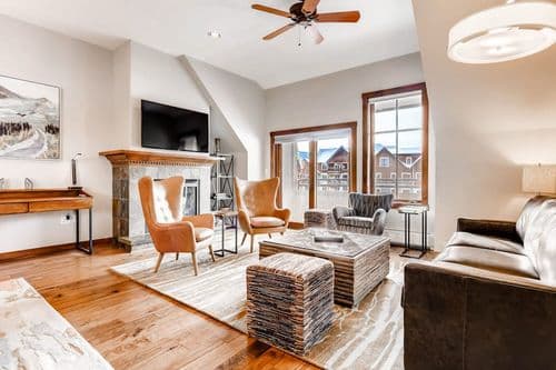 Main Street Condo #3401 - Image 1