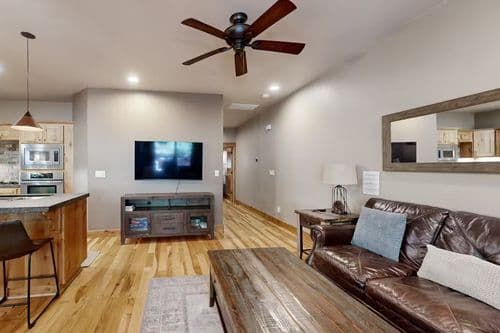 Truckee House - Image 2