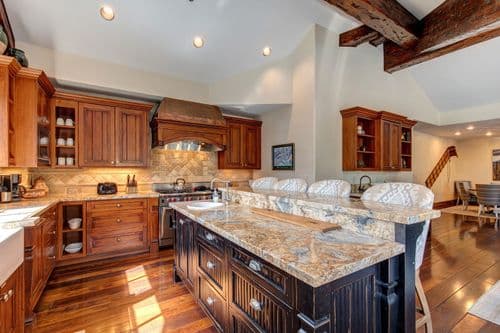 Inn House - Image 35