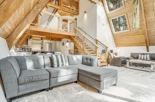 Tamarack Lodge - Image 2