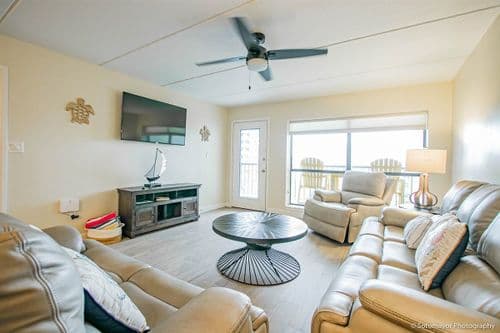 Queen Isabella Residence - Image 1