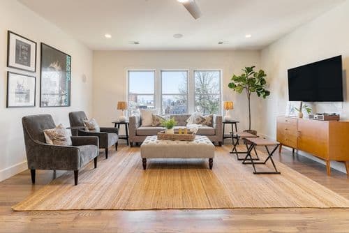 Springsteen Townhouse - Image 1