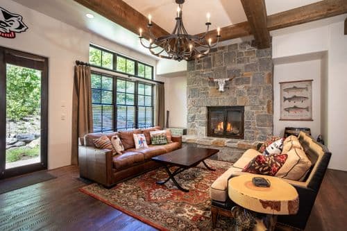 Slopeside Chalet #83 - Image 1