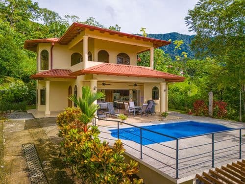 Casa de Guacamaya - Image 1