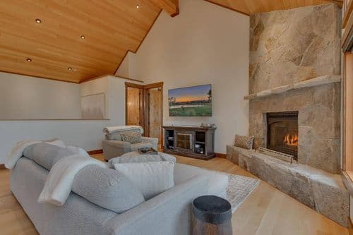 Bluebird Lodge - Image 2
