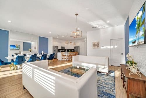 Fresh Amazing Family Home - Image 1