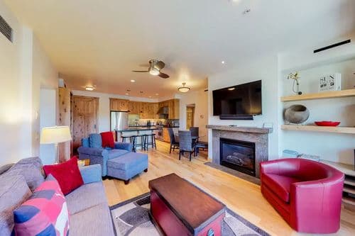 Elkhorn Springs Getaway - Image 2