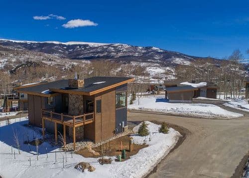 Summit Retreat at Benjamin Lane - Image 1