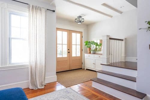 Modern Farmhouse - Image 2