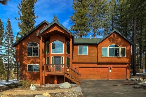 Luxe Mountain Chalet - Image 1