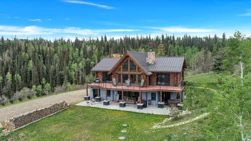 Steamboat Bear Den - Image 1
