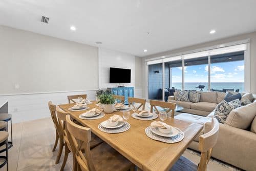 Beachside Haven - Image 2