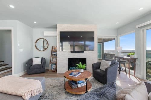 Neptune Home at Windansea A - Image 2