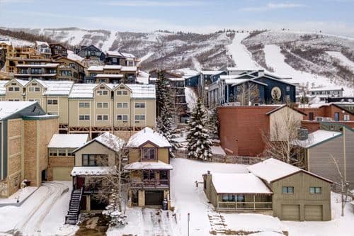 Mountainside Place - Image 40
