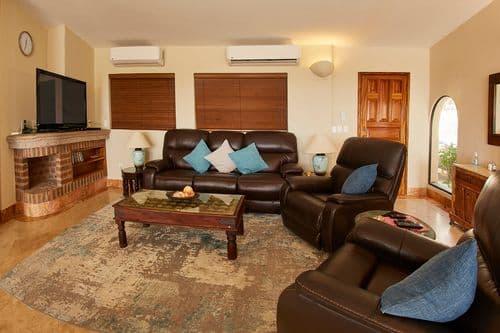 Villa Costa Brava - Image 2