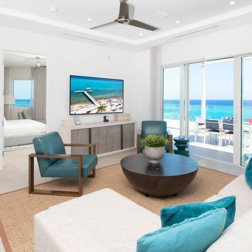 Azure Horizon Retreat - Image 1