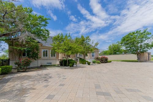 French Polo Manor - Image 50