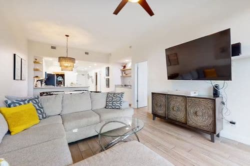Suntide Residence - Image 1