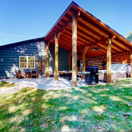 River Rock Cottage - Image 1
