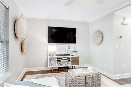 Brockman Townhome - Image 2