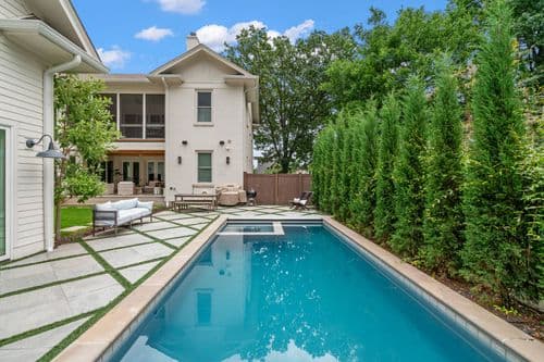 Magnificent Estate - Image 1