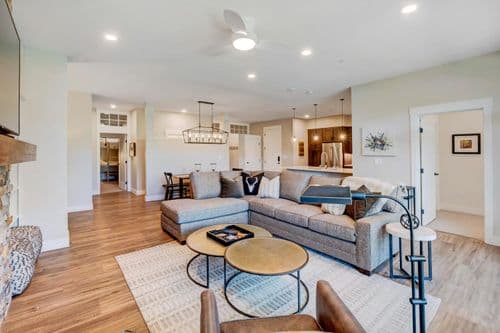Hideaway Station Loft #305 - Image 1