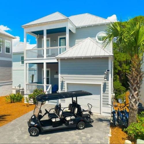 Charming Blue Haven - Image 1
