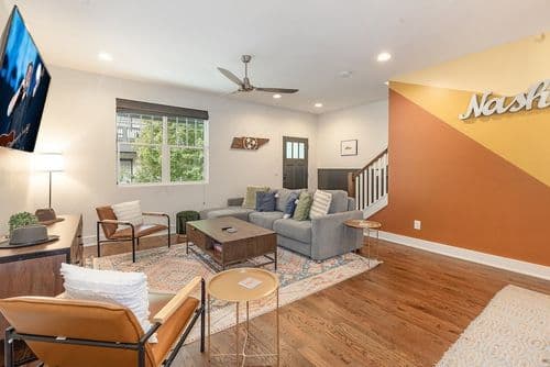 Nashville Comfort - Image 1