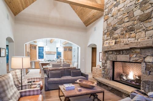 Russell Home - Image 2