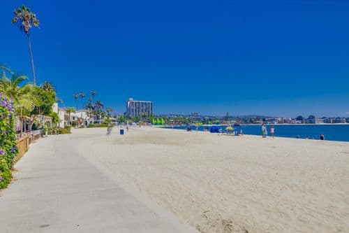 Mission Beach Solstice Home - Image 33