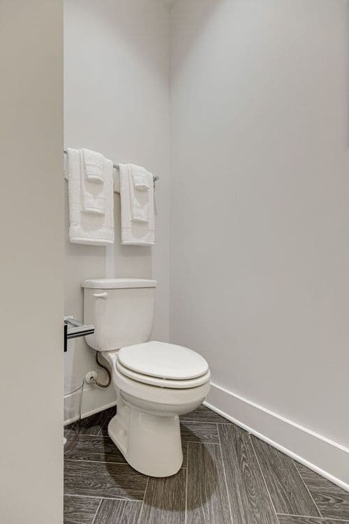 Charlotte Home - Image 20