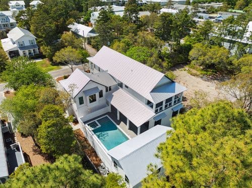 Gulfside Hideaway - Image 1