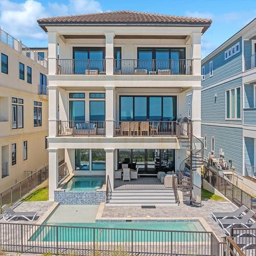Beachfront Bliss - Image 1