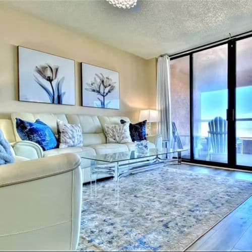 Playita Residence - Image 1