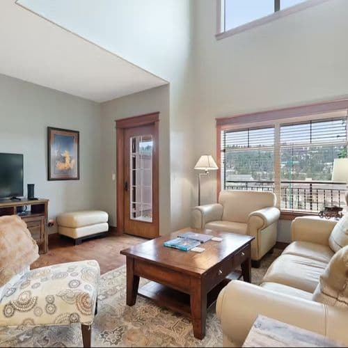 Fabulous Riverstone Retreat - Image 1