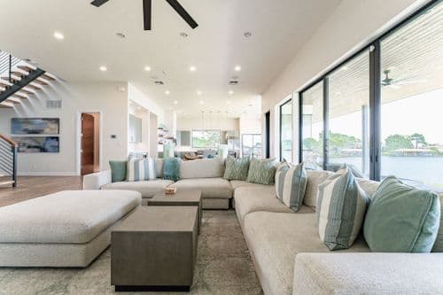 Some Kind of Wonderful Villa - Image 2