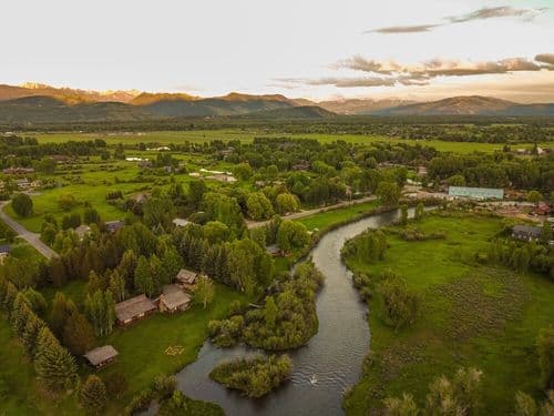 Fish Creek Retreat - Image 2