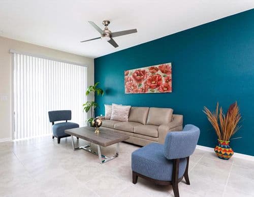 Lakeview Townhome - Image 2