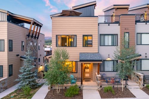 Arrow Penthouse Townhome #282 - Image 1