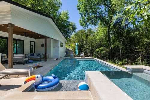 South Austin Oasis - Image 24