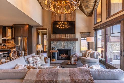 Bear Haven Hideaway - Image 2