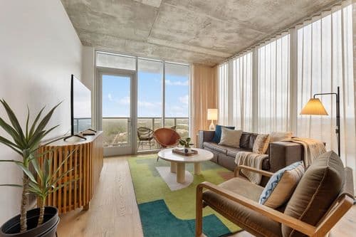 Sunshine Condo in Downtown Austin - Image 1